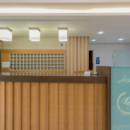 Hotel Denny's
