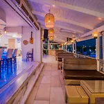 Hotel Dennys Kalamákion