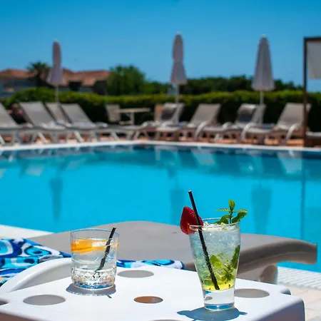 Hotel Dennys Kalamákion