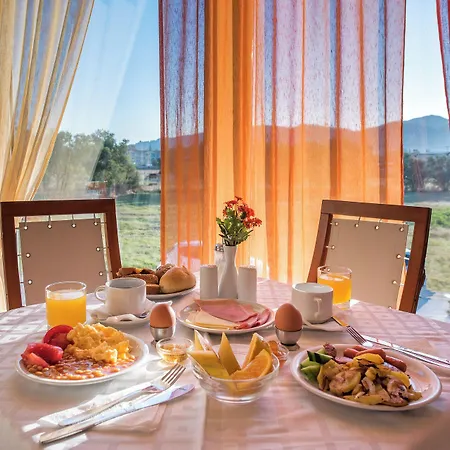 Dennys 3* Kalamákion