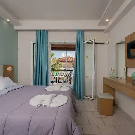 Dennys Hotel Kalamákion