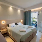 Dennys Hotel 3*