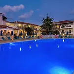 Dennys Hotel 3*